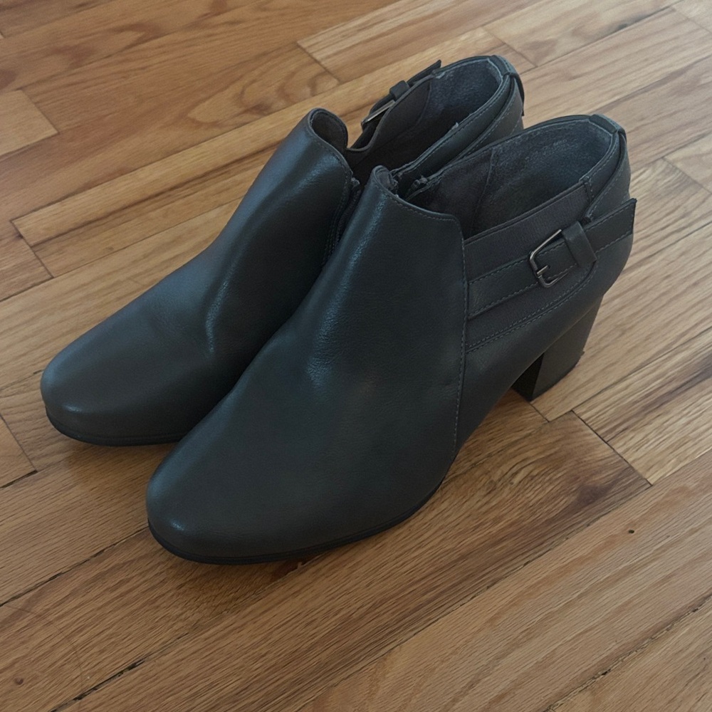 Croft & Barrow Dark Gray Ankle Boots